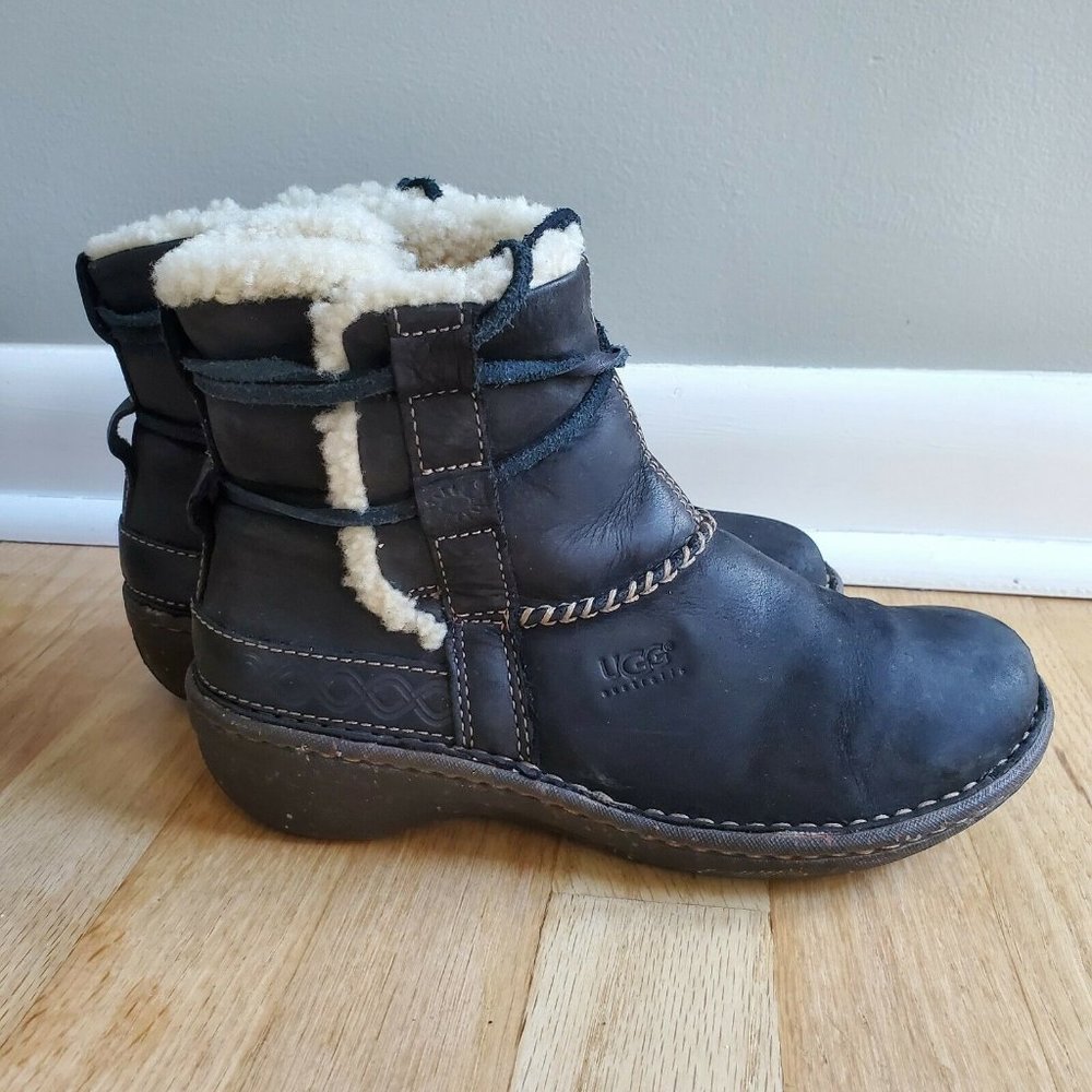 Ugg Womens 6 Black 5136 Cove Leather Pull On Shearling Ankle Booties
